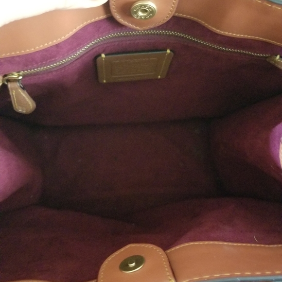 Coach Dinosaur Field Large Tote - Picture 9 of 9